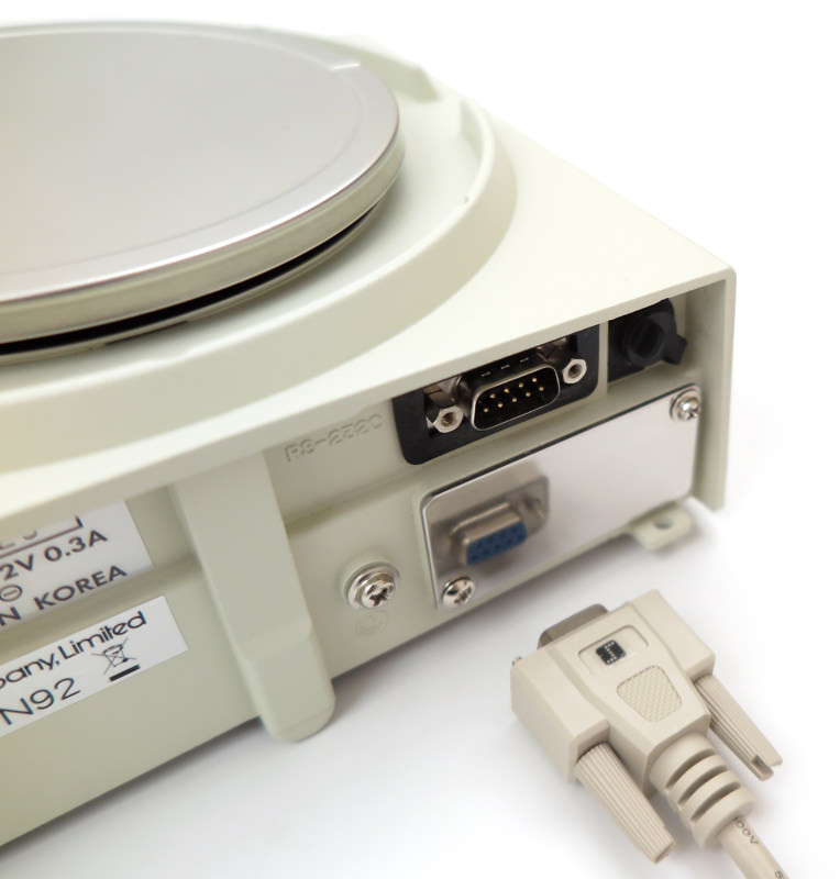 RS-232-Schnittstelle an Waage A&D FX-i ,mit optionalem Kabel